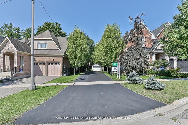 10 Yorkton Blvd, House detached with 4 bedrooms, 3 bathrooms and 12 parking in Markham ON | Image 36