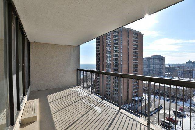 1003 - 2180 Marine Dr, Condo with 2 bedrooms, 2 bathrooms and 2 parking in Oakville ON | Image 14