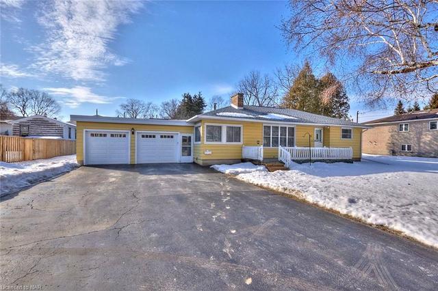 945 Buffalo Road, House detached with 2 bedrooms, 1 bathrooms and 2 parking in Fort Erie ON | Image 27