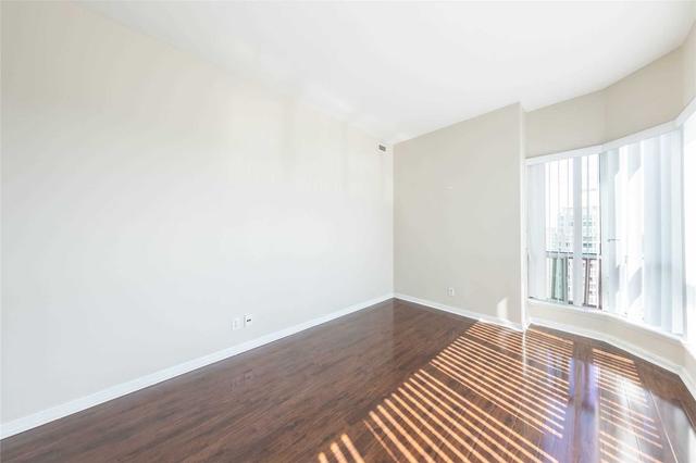 ph303 - 8 Lee Centre Dr, Condo with 4 bedrooms, 3 bathrooms and 3 parking in Toronto ON | Image 27
