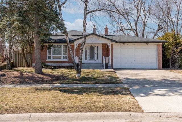 49 Dawson Cres, House detached with 4 bedrooms, 2 bathrooms and 5 parking in Halton Hills ON | Image 9