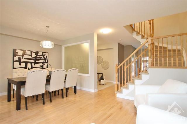 1132 Tischart Crescent, Townhouse with 3 bedrooms, 3 bathrooms and 3 parking in Ottawa ON | Image 9