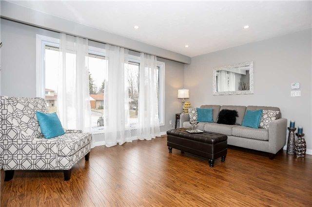 404 Amstel Crt, House detached with 3 bedrooms, 3 bathrooms and 4 parking in Oshawa ON | Image 11