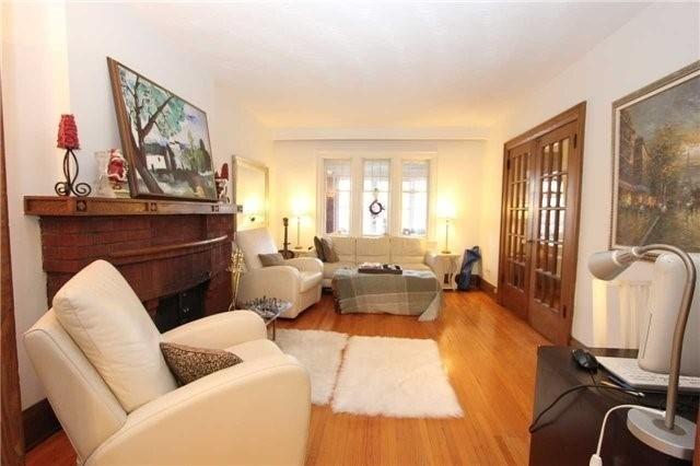 upper - 330 Runnymede Rd, House detached with 3 bedrooms, 1 bathrooms and 1 parking in Toronto ON | Image 1