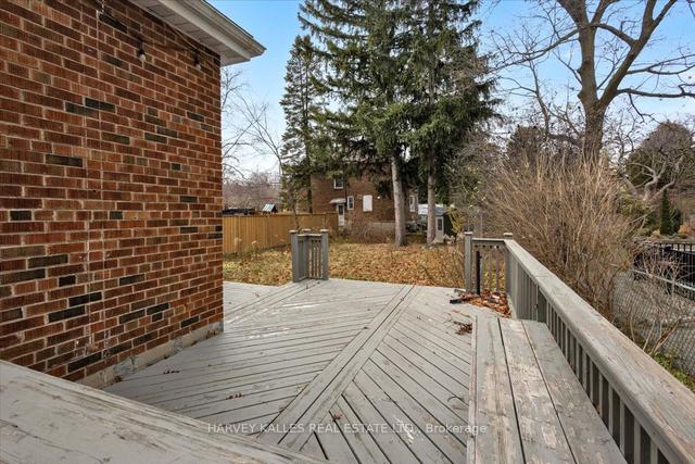 80 Bideford Ave, House detached with 3 bedrooms, 2 bathrooms and 3 parking in Toronto ON | Image 6