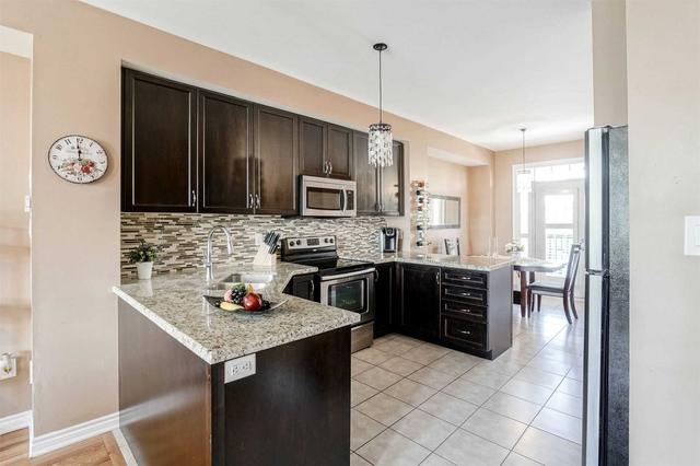 7116 Triumph Lane, Townhouse with 3 bedrooms, 3 bathrooms and 2 parking in Mississauga ON | Image 32