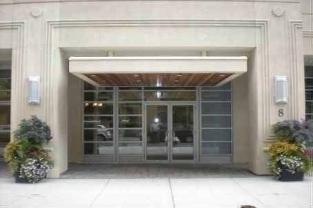 1001 - 8 Scollard St, Condo with 1 bedrooms, 1 bathrooms and null parking in Toronto ON | Image 3