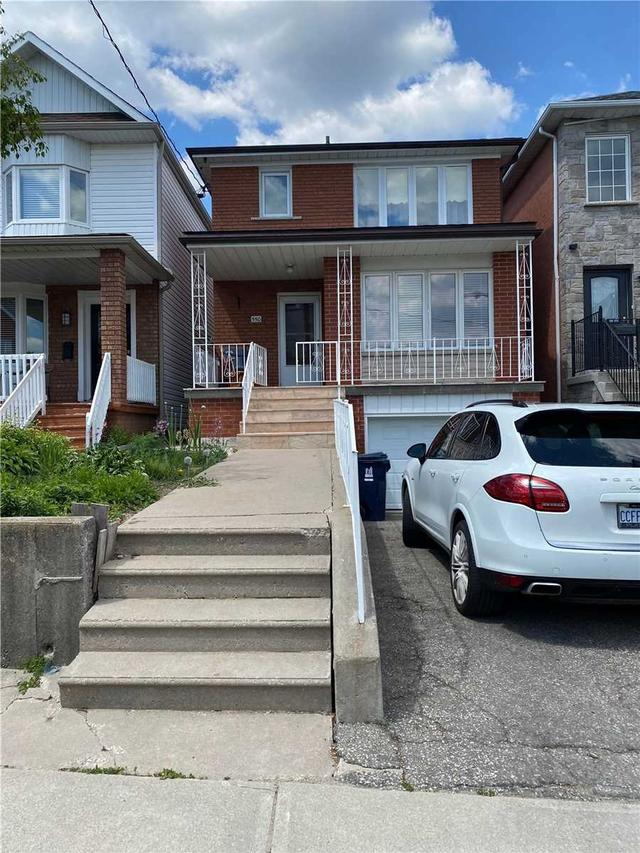 550 Westmount Ave, House detached with 4 bedrooms, 3 bathrooms and 4 parking in Toronto ON | Image 12