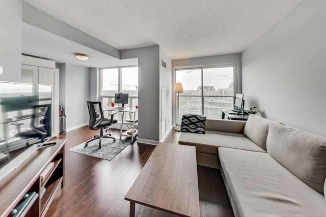 3009 - 8 Park Rd, Condo with 1 bedrooms, 1 bathrooms and 0 parking in Toronto ON | Image 12