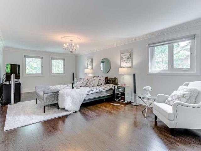 15 Harlington Rd, House detached with 4 bedrooms, 5 bathrooms and 6 parking in Toronto ON | Image 14