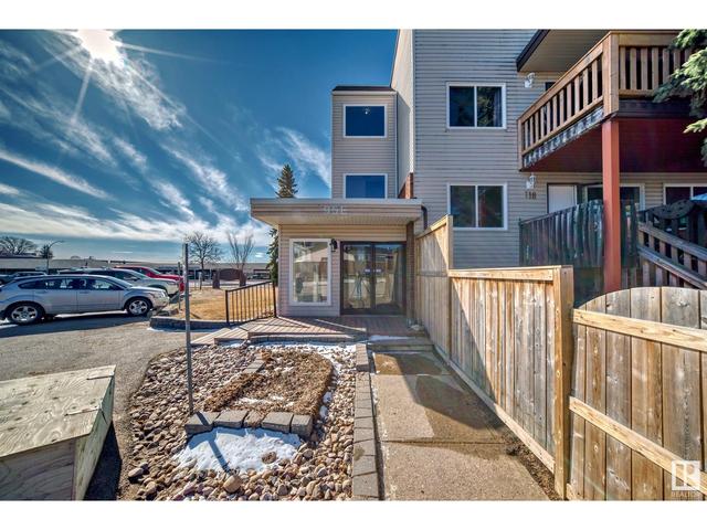 222 - 95 Mckenney Av Nw, Condo with 2 bedrooms, 1 bathrooms and 1 parking in St. Albert AB | Image 2