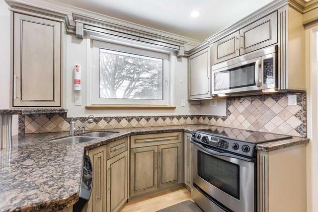 62 Kentish Cres, House detached with 3 bedrooms, 3 bathrooms and 2 parking in Toronto ON | Image 8