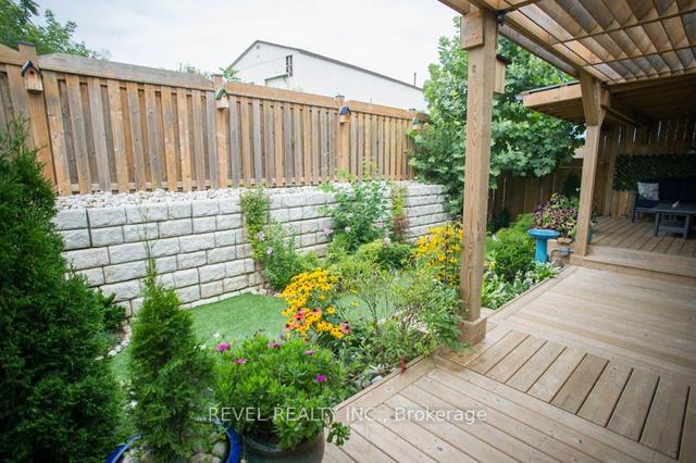 10 - 23 Cedar St, Townhouse with 2 bedrooms, 3 bathrooms and 4 parking in Brant ON | Image 24