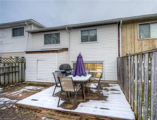722 Parkview Crescent, House attached with 3 bedrooms, 1 bathrooms and 1 parking in Cambridge ON | Image 23