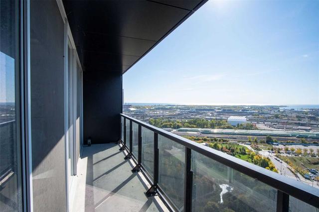 2201 - 170 Bayview Ave, Condo with 1 bedrooms, 1 bathrooms and 0 parking in Toronto ON | Image 17