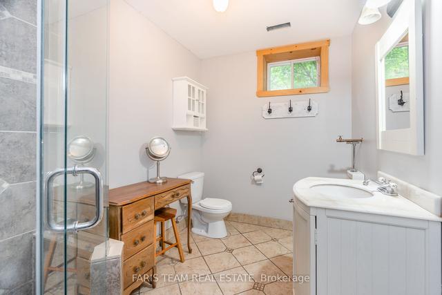 697 Lafontaine Rd E, House detached with 3 bedrooms, 4 bathrooms and 18 parking in Tiny ON | Image 19
