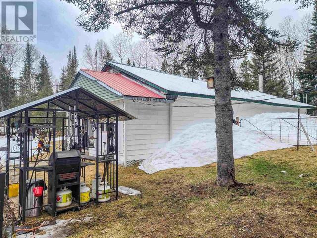 935 Goodfish Rd, House detached with 2 bedrooms, 1 bathrooms and null parking in Kirkland Lake ON | Image 29
