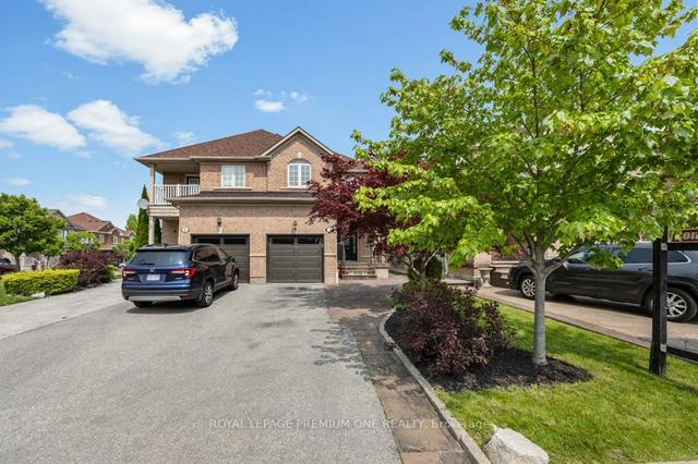 3 Martina Cres, House semidetached with 3 bedrooms, 4 bathrooms and 4 parking in Vaughan ON | Image 12