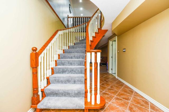 53 Hartnell Sq, Townhouse with 3 bedrooms, 3 bathrooms and 2 parking in Brampton ON | Image 30