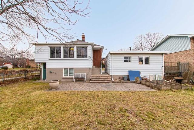 484 Cumberland Ave, House detached with 2 bedrooms, 2 bathrooms and 4 parking in Burlington ON | Image 20