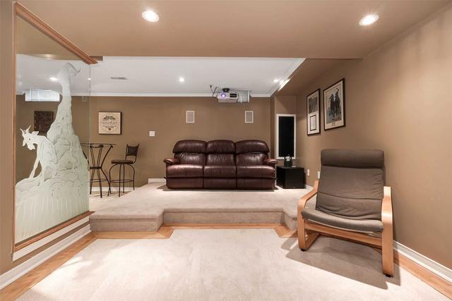 2300 Abbott Cres, House detached with 4 bedrooms, 5 bathrooms and 9 parking in Pickering ON | Image 10