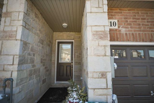 10 Pinot Cres, House attached with 3 bedrooms, 3 bathrooms and 4 parking in Hamilton ON | Image 23