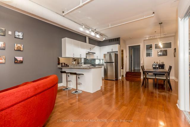 102 - 78 St Patrick St, Townhouse with 1 bedrooms, 1 bathrooms and 0 parking in Toronto ON | Image 35