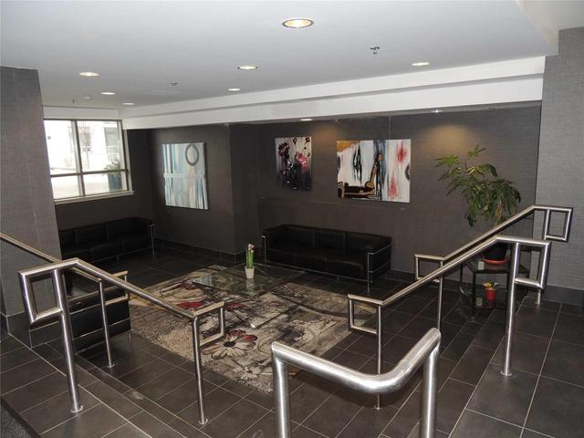 1307 - 812 Lansdowne Ave, Condo with 1 bedrooms, 1 bathrooms and null parking in Toronto ON | Image 19