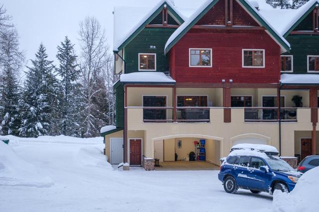 e - 1001 Mountain View Road, House attached with 4 bedrooms, 4 bathrooms and null parking in Rossland BC | Image 7