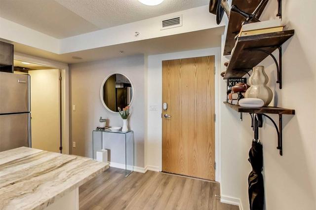 201 - 20 Joe Shuster Way, Condo with 1 bedrooms, 1 bathrooms and 0 parking in Toronto ON | Image 8