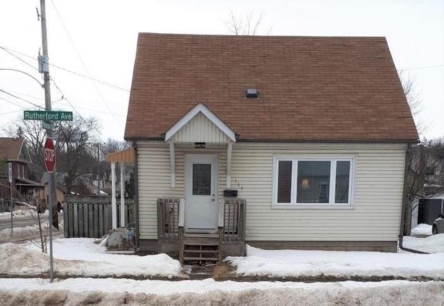 193 Rutherford Ave, House detached with 2 bedrooms, 1 bathrooms and 3 parking in Peterborough ON | Image 8
