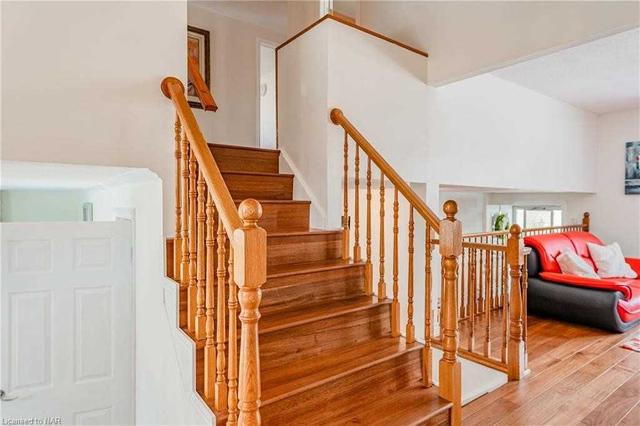 98 Westgate Park Dr, House detached with 4 bedrooms, 4 bathrooms and 4 parking in St. Catharines ON | Image 15