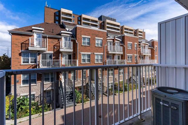 2 - 37 Four Winds Dr, Townhouse with 2 bedrooms, 2 bathrooms and 1 parking in Toronto ON | Image 13