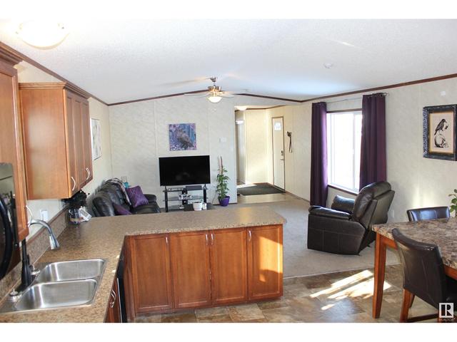 5009 55 St, House other with 3 bedrooms, 2 bathrooms and null parking in Elk Point AB | Image 6