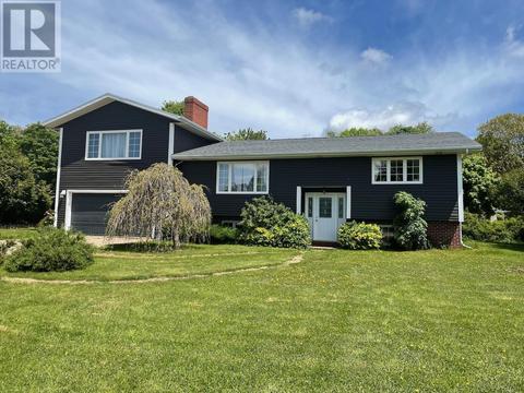 37 Chelsey Circle, House detached with 4 bedrooms, 2 bathrooms and null parking in Charlottetown PE | Card Image