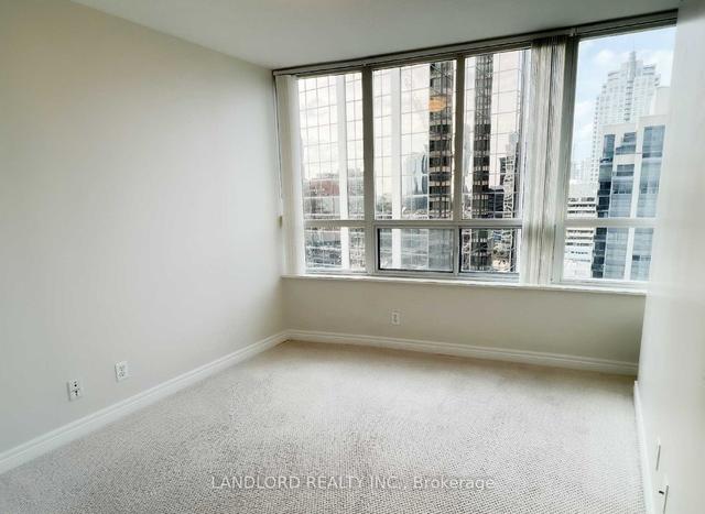 1803 - 23 Hollywood Ave, Condo with 2 bedrooms, 1 bathrooms and 0 parking in Toronto ON | Image 7