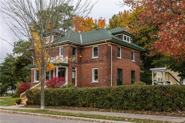 110 Clarence Street, House detached with 6 bedrooms, 4 bathrooms and 3 parking in Gananoque ON | Image 49