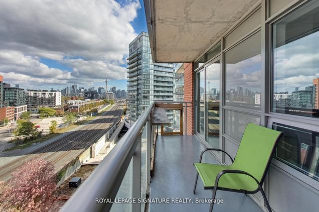 926 - 38 Joe Shuster Way, Condo with 2 bedrooms, 1 bathrooms and 0 parking in Toronto ON | Image 10