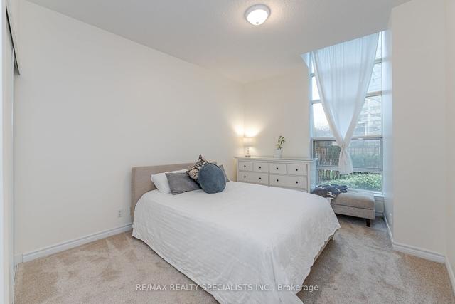 104 - 1 Elm Dr W, Condo with 2 bedrooms, 2 bathrooms and 1 parking in Mississauga ON | Image 6