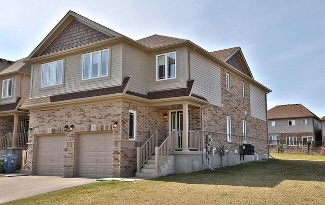 3 Ambrous Cres, House semidetached with 3 bedrooms, 3 bathrooms and 2 parking in Guelph ON | Image 1