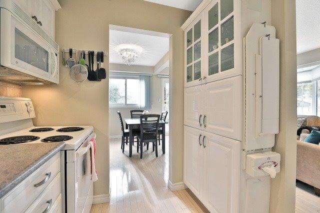 6 - 2411 Sovereign St, Townhouse with 2 bedrooms, 2 bathrooms and 1 parking in Oakville ON | Image 11