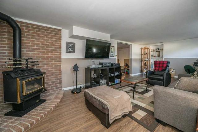117 Evenstone Ave, House detached with 6 bedrooms, 4 bathrooms and 9 parking in Kitchener ON | Image 15