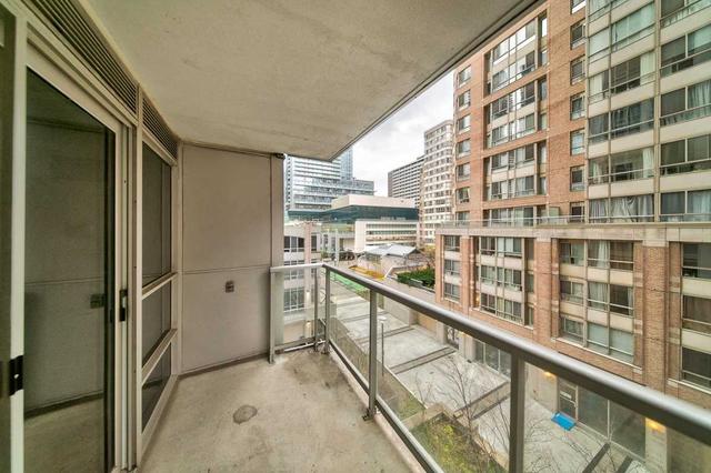 305 - 761 Bay St, Condo with 1 bedrooms, 1 bathrooms and 0 parking in Toronto ON | Image 18