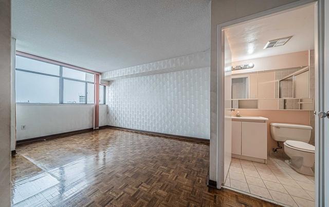 1107 - 100 Antibes Dr, Condo with 3 bedrooms, 2 bathrooms and 1 parking in Toronto ON | Image 16