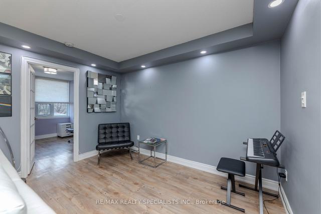 208 - 714 The West Mall, Condo with 2 bedrooms, 1 bathrooms and 1 parking in Toronto ON | Image 14