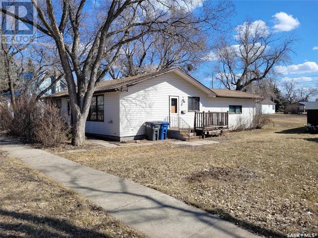 215 Gastle Street, House detached with 2 bedrooms, 1 bathrooms and null parking in Strasbourg SK | Image 5