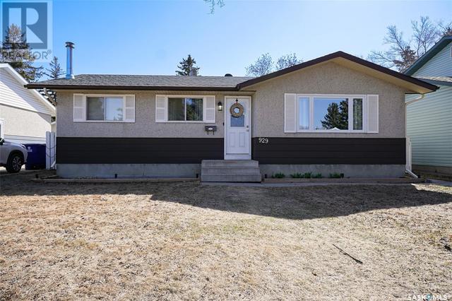929 East Centre, House detached with 4 bedrooms, 2 bathrooms and null parking in Saskatoon SK | Image 4