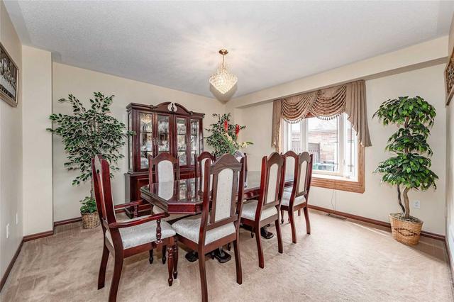 5976 Winston Churchill Blvd, House attached with 3 bedrooms, 3 bathrooms and 2 parking in Mississauga ON | Image 5