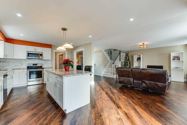52 Hubbert Cres, House detached with 4 bedrooms, 4 bathrooms and 4 parking in Barrie ON | Image 26