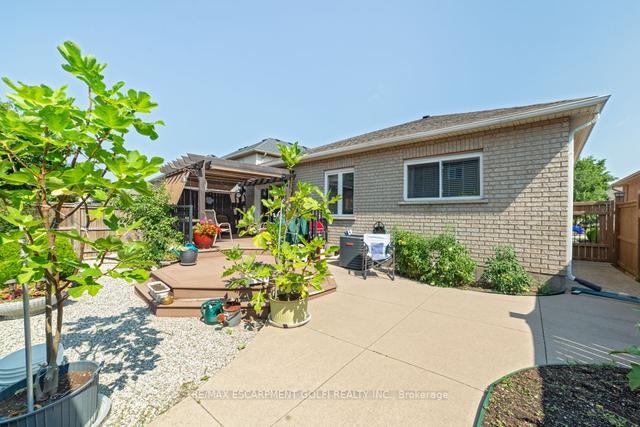63 Davis Cres, House detached with 3 bedrooms, 3 bathrooms and 6 parking in Hamilton ON | Image 25